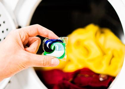 La manera correcta de utilizar el detergente en polvo para tu lavadora 