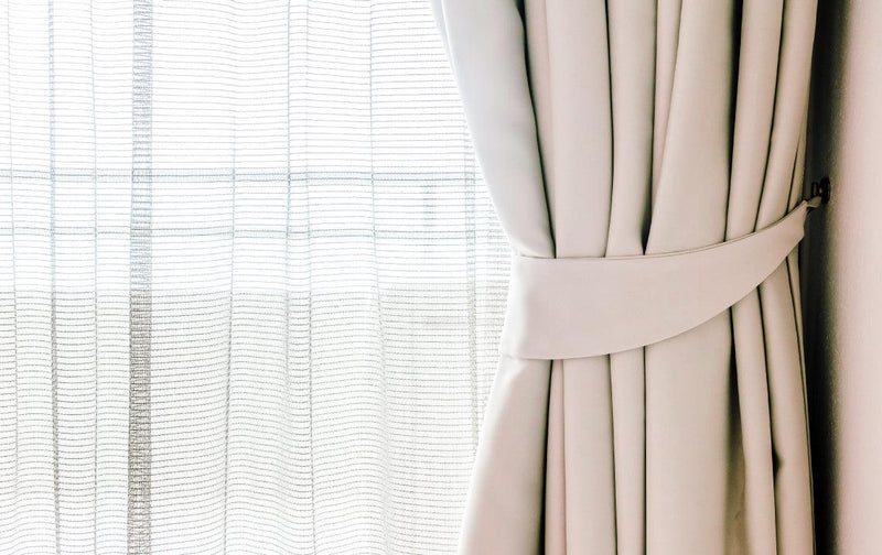Consejos para lavar cortinas de tela en casa - Puntolimpieza
