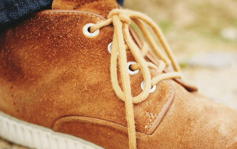 Cómo limpiar tus zapatos de gamuza - Puntolimpieza