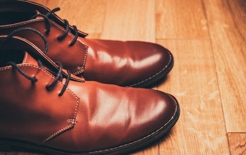 Aprende a limpiar tus zapatos de cuero - Puntolimpieza