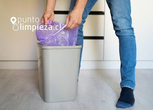 La importancia de limpiar y desinfectar nuestro basurero