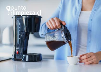 ¿Necesitas descalcificar y limpiar tu cafetera americana? Sigue estos consejos - Puntolimpieza